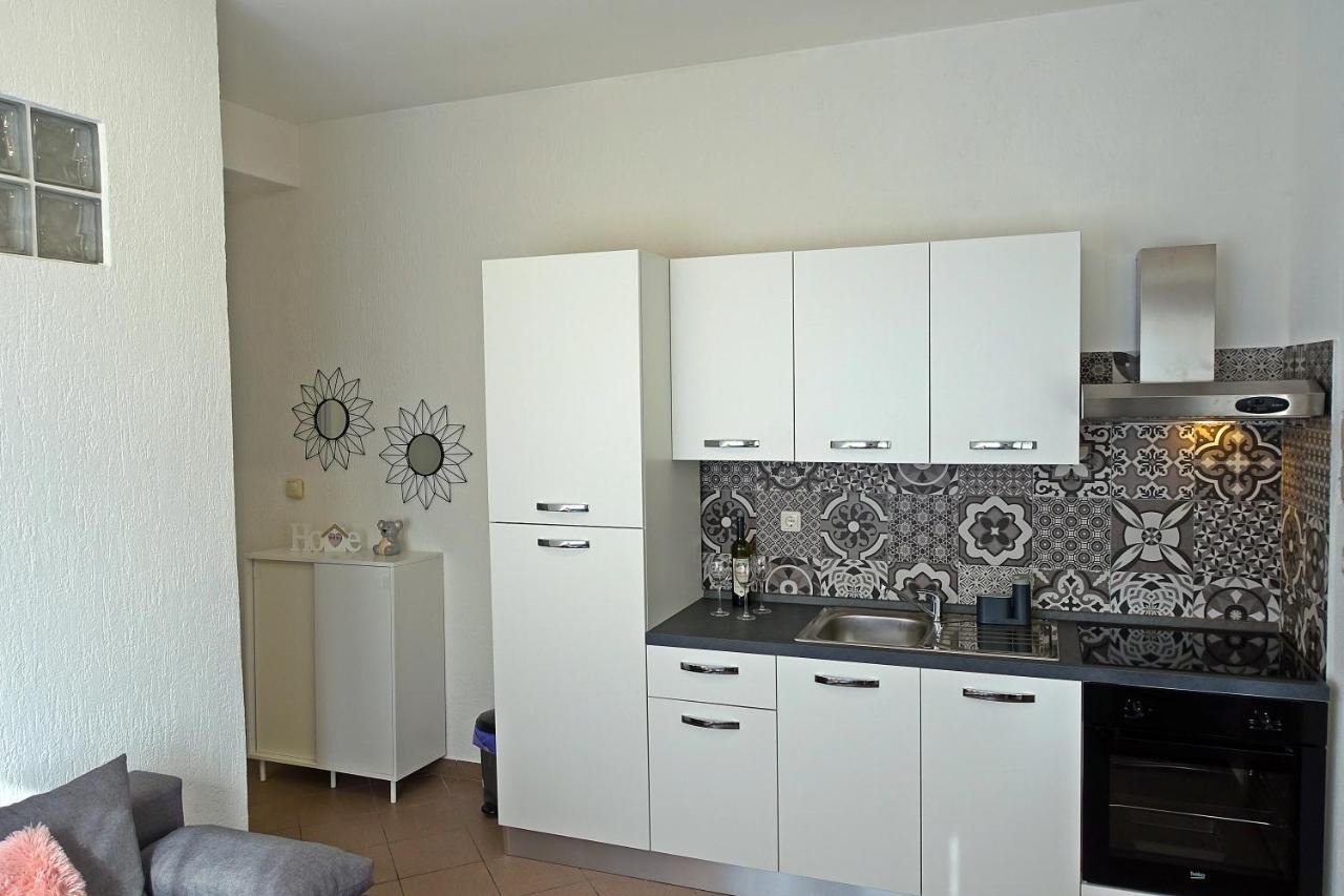 אופטיה Apartment Denis מראה חיצוני תמונה